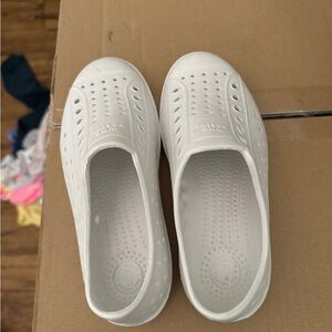 Native brand kids shoes white - worn once only
